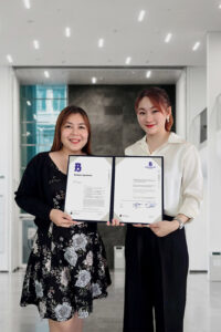 บรรยากาศการยืนยันข้อตกลงการผลิตกับโรงงานจีน ภายใต้การดูแลของทีม BUBULAALAA